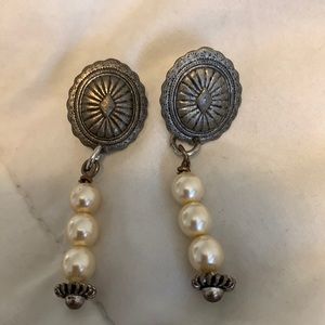 Concho Pearl Earrings